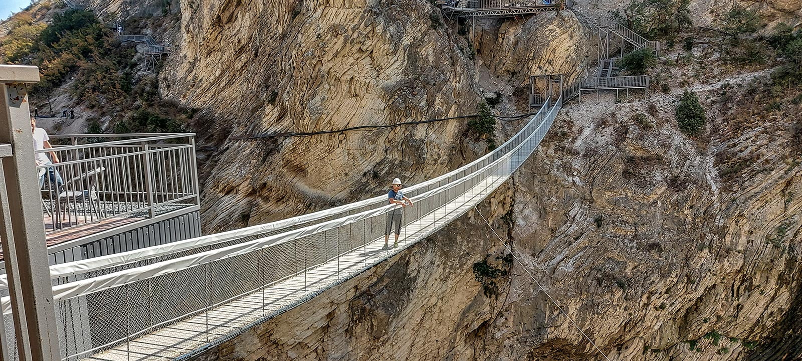 thomas uwe bridge